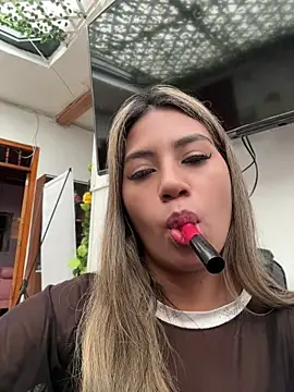 غرفة دردشة Kimmiebellarie المباشرة
