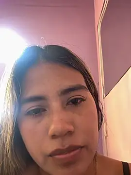 Kimmiebellarie Adlı Modelin Canlı Sohbet Odası