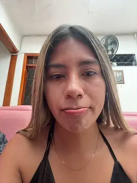 Kimmiebellarie Adlı Modelin Canlı Sohbet Odası