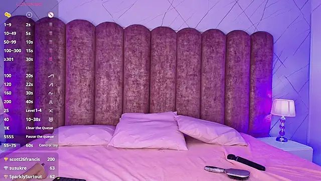 Phòng Chat Trực Tiếp Violette_Noir
