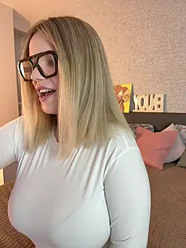 KimEvanss Adlı Modelin Canlı Sohbet Odası