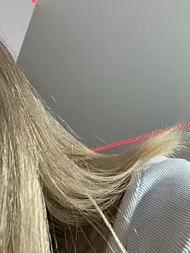 KimEvanss' Live Chat Room