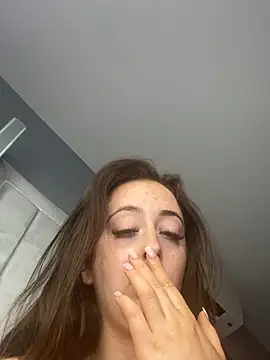 Pokój czatu na żywo – BrunetteBarbieXx_