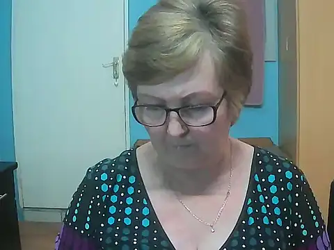 TaylorLeigh's Live Chat Room