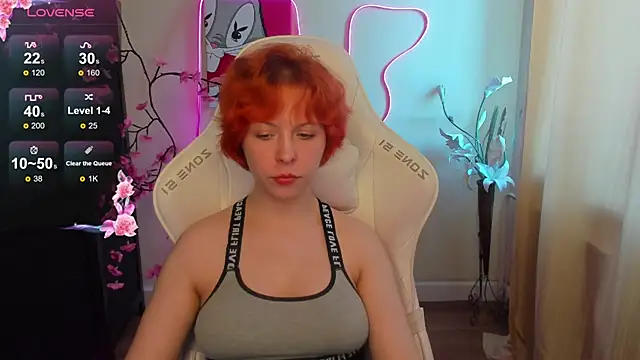 InfernoKitten Adlı Modelin Canlı Sohbet Odası