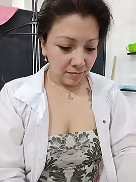 SARA_21- чат на живо