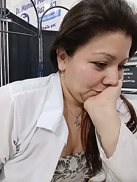 SARA_21- élő chatszobája