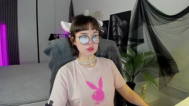 RisoSweet Adlı Modelin Canlı Sohbet Odası