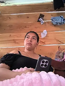ห้องแชทสดของ Tamaraxxx_hot