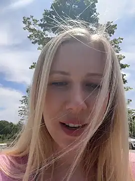 TrueSexyCrime live-chat rom