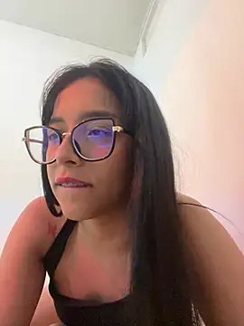 Živá chatovací místnost milakitti