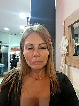 חדר צ'אט בשידור חי של prretty15