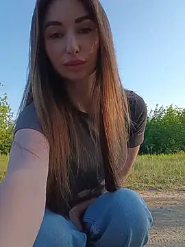 Živá chatovací místnost Emiles