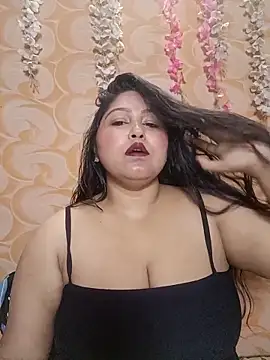 hornynancy Adlı Modelin Canlı Sohbet Odası