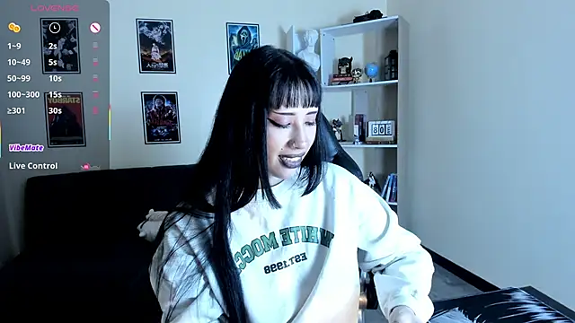 Ravenelle_'s Live Chat Room
