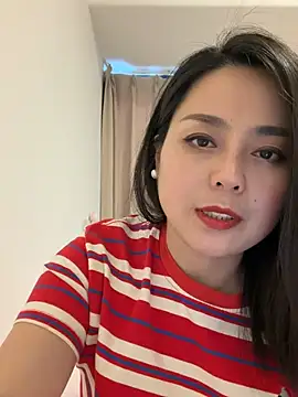 orangeoneday's Live Chat Room