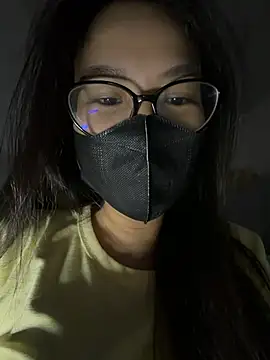 ZzyzyZ-009's Live Chat Room
