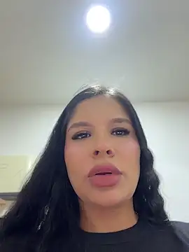 Elara_Luxe – live chatrum
