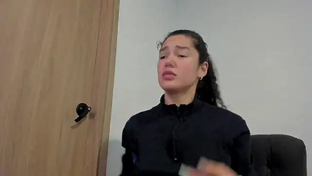 Živá chatovací místnost MiaRouseex