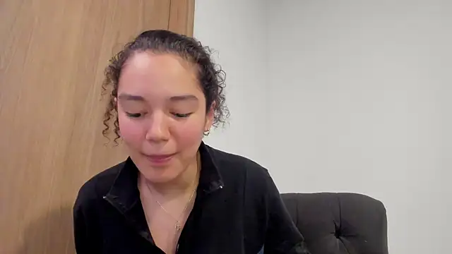 MiaRouseex 现场聊天室