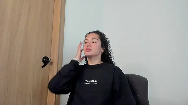 MiaRouseex's Live Chat Room