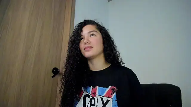 חדר צ'אט בשידור חי של MiaRouseex