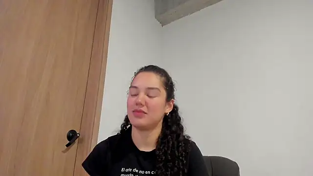 MiaRouseex – live chatrum