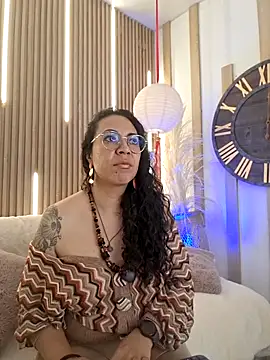 Velvet_Curly Cameră chat live