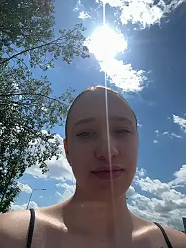 Živá chatovací místnost DarkMirel
