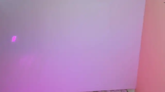 Susan_Claric's Live Chat Room