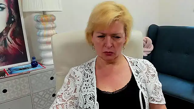 luna_xfantasy Adlı Modelin Canlı Sohbet Odası