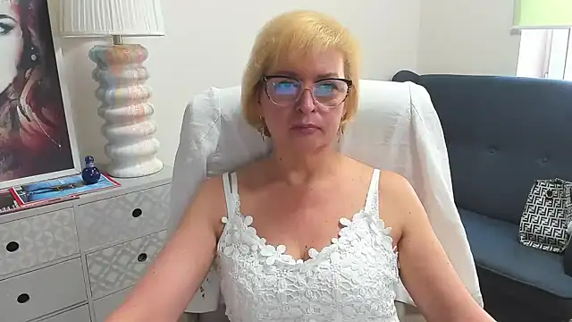 luna_xfantasy Live chatroom