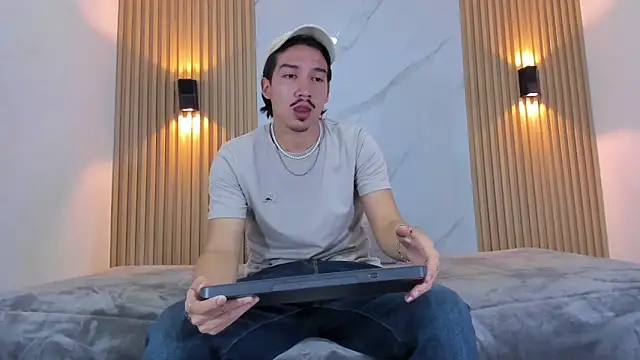 Iam_OttoAndrew Show Live Cam Tình Dục