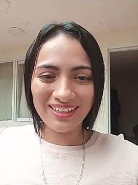 DaniellaGiraldo – live chatrum