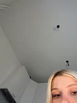 غرفة دردشة _Miray___ المباشرة