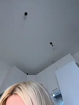 _Miray___ Adlı Modelin Canlı Sohbet Odası