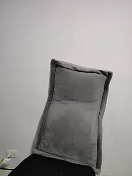 Chat soba uživo modela tina_sussy
