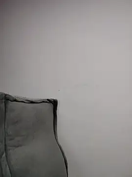 tina_sussy's Live Chat Room