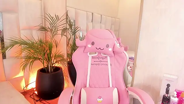 imnikaa_'s Live Chat Room
