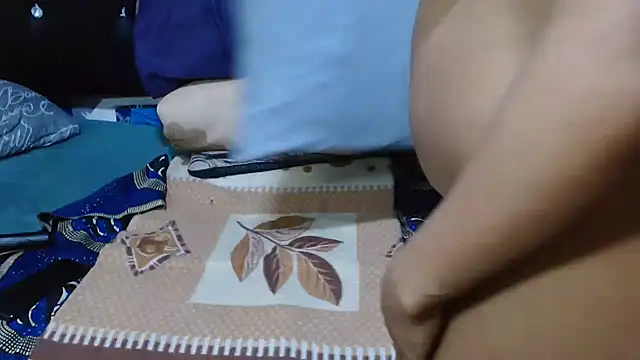 YummyBrownyxx чат на живо