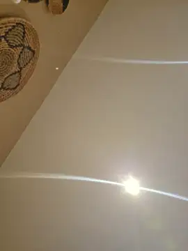 Addela96 Live Chatraum