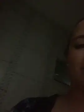 חדר צ'אט בשידור חי של lolitaloira2