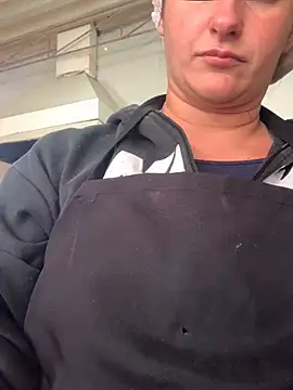 lolitaloira2 Adlı Modelin Canlı Sohbet Odası