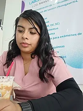 SOFIA-11_ লাইভ চ্যাট রুম