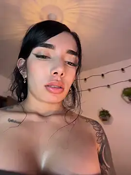 Sala de chat en directo de milasantana_