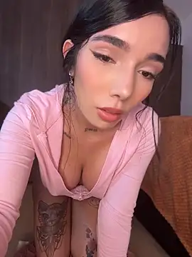 milasantana_ Adlı Modelin Canlı Sohbet Odası