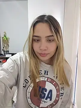 Tina_bebita's Live Chat Room