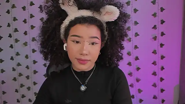 Liaaa_1 – Naživo XXX chat