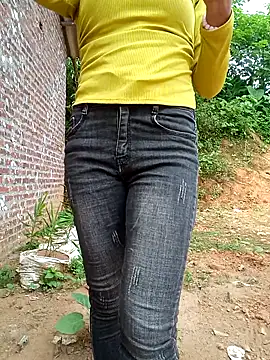 Elena_Mia Adlı Modelin Canlı Sohbet Odası