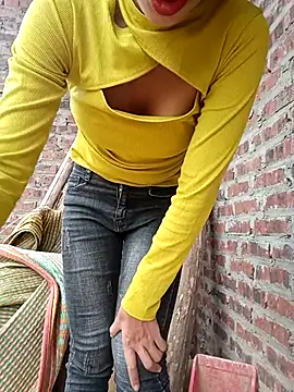 Elena_Mia Live chatroom